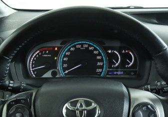 Подержанный автомобиль Toyota Venza 2014 года (11 фото)