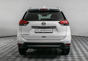 Подержанный автомобиль Nissan X-Trail 2019 года (6 фото)