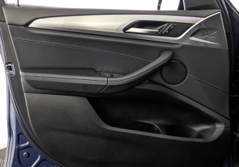 Подержанный автомобиль BMW X3 2020 года (19 фото)