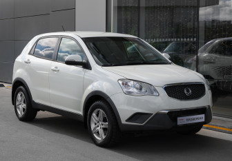 Подержанный автомобиль SsangYong Actyon 2011 года (3 фото)