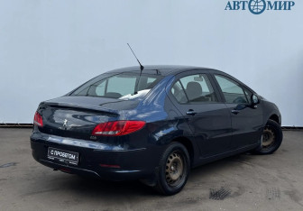 Подержанный автомобиль Peugeot 408 2014 года (5 фото)