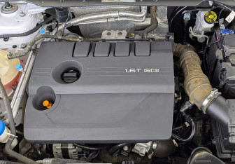 Подержанный автомобиль Omoda C5 2023 года (9 фото)