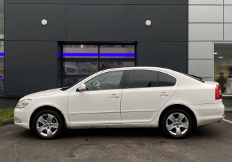 Подержанный автомобиль Skoda Octavia Wagon 2011 года (4 фото)