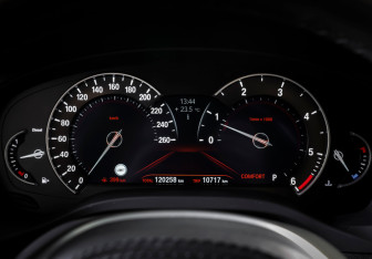 Подержанный автомобиль BMW X3 2019 года (19 фото)