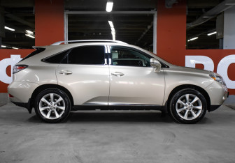 Подержанный автомобиль Lexus RX 2012 года (4 фото)