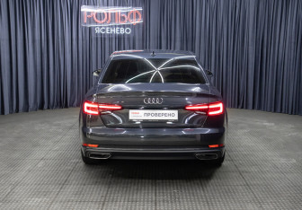 Подержанный автомобиль Audi A4 Sedan 2019 года (6 фото)