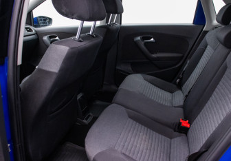 Подержанный автомобиль Volkswagen Polo Hatchback 2010 года (11 фото)