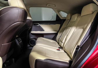 Подержанный автомобиль Lexus RX 2018 года (10 фото)