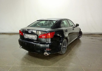 Подержанный автомобиль Lexus IS Sedan 2008 года (4 фото)