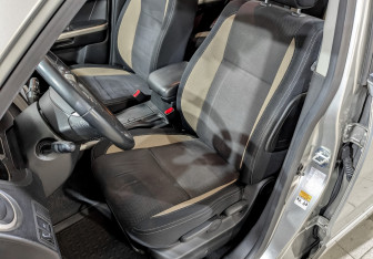 Подержанный автомобиль Suzuki Grand Vitara 2014 года (20 фото)