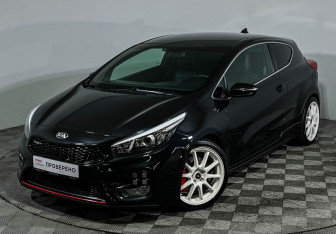 Подержанный автомобиль Kia Ceed GT 2017 года (20 фото)