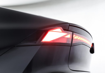 Подержанный автомобиль Changan UNI-V 2023 года (25 фото)