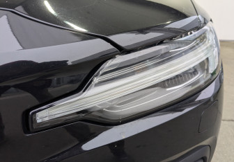 Подержанный автомобиль Volvo V60 2020 года (11 фото)