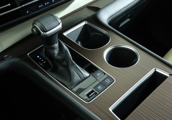 Подержанный автомобиль Toyota Sienna 2021 года (18 фото)