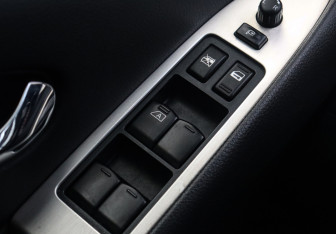 Подержанный автомобиль Nissan Murano Suv 2011 года (18 фото)