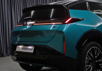 Подержанный автомобиль Zeekr X 2023 года (22 фото)