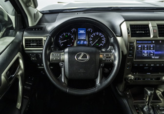 Подержанный автомобиль Lexus GX 2014 года (13 фото)