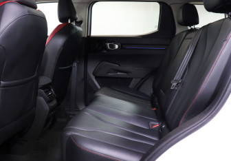 Подержанный автомобиль Haval H3 2024 года (10 фото)