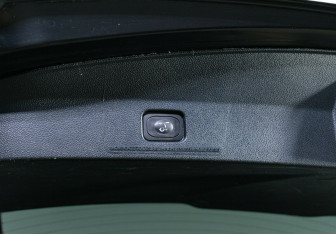 Подержанный автомобиль Ford Explorer 2019 года (15 фото)