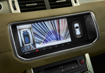 Подержанный автомобиль Land Rover Range Rover Evoque 2015 года (16 фото)