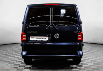 Подержанный автомобиль Volkswagen Caravelle 2016 года (6 фото)