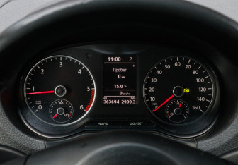 Подержанный автомобиль Volkswagen Amarok 2013 года (13 фото)