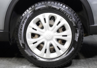 Подержанный автомобиль Suzuki Vitara 2015 года (21 фото)