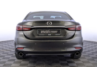 Подержанный автомобиль Mazda 6 Sedan 2020 года (6 фото)