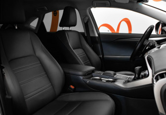 Подержанный автомобиль Lexus NX 2018 года (33 фото)