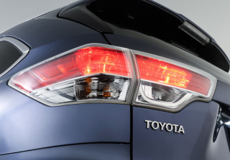 Подержанный автомобиль Toyota Highlander 2014 года (24 фото)
