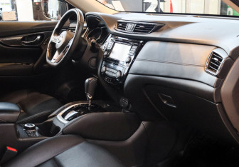 Подержанный автомобиль Nissan X-Trail 2018 года (7 фото)