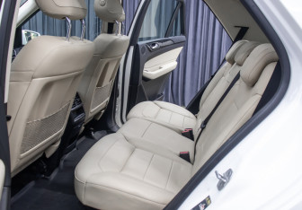 Подержанный автомобиль Mercedes-Benz GLE 2016 года (12 фото)