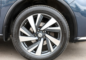 Подержанный автомобиль Nissan Murano Suv 2020 года (23 фото)