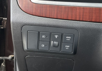Подержанный автомобиль Hyundai Santa Fe 2009 года (12 фото)