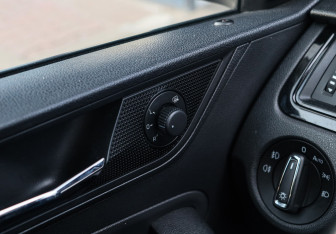 Подержанный автомобиль Skoda Rapid Liftback 2017 года (15 фото)