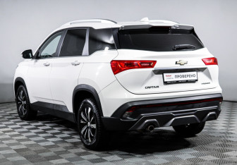 Подержанный автомобиль Chevrolet Captiva 2021 года (7 фото)