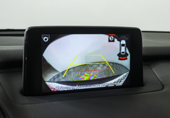 Подержанный автомобиль Mazda CX-9 2017 года (17 фото)