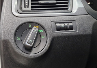 Подержанный автомобиль Skoda Rapid Liftback 2019 года (5 фото)