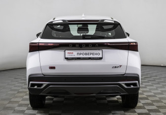 Подержанный автомобиль Omoda C5 2024 года (6 фото)