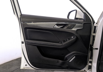 Подержанный автомобиль Haval Jolion 2022 года (19 фото)