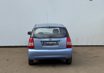 Подержанный автомобиль Kia Picanto 2006 года (7 фото)