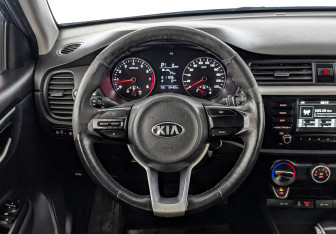 Подержанный автомобиль Kia Rio Hatchback 2020 года (21 фото)