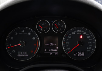 Подержанный автомобиль Audi A3 Hatchback 2012 года (11 фото)