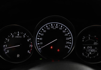 Подержанный автомобиль Mazda CX-5 2019 года (11 фото)