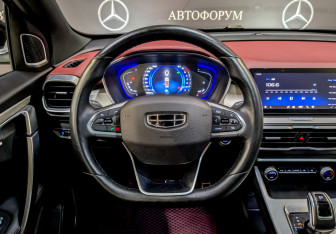 Подержанный автомобиль Geely Coolray 2022 года (23 фото)