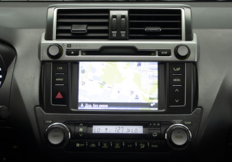 Подержанный автомобиль Toyota Land Cruiser Prado 2016 года (21 фото)