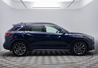 Подержанный автомобиль Infiniti QX50 2019 года (6 фото)