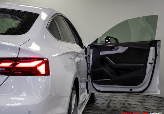 Подержанный автомобиль Audi A5 Liftback 2021 года (30 фото)