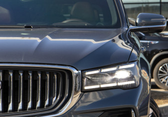 Подержанный автомобиль Geely Monjaro 2023 года (30 фото)