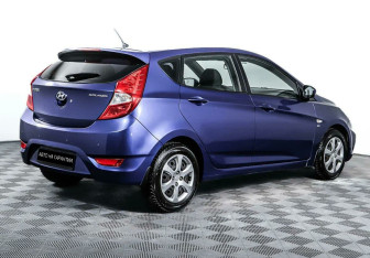 Подержанный автомобиль Hyundai Solaris Hatchback 2012 года (5 фото)